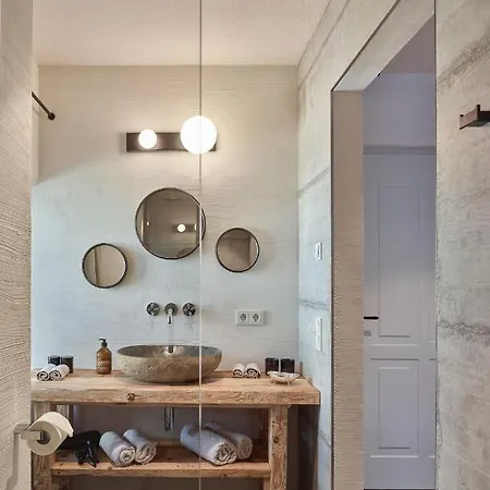 Townhouse By Frauenzimmer *